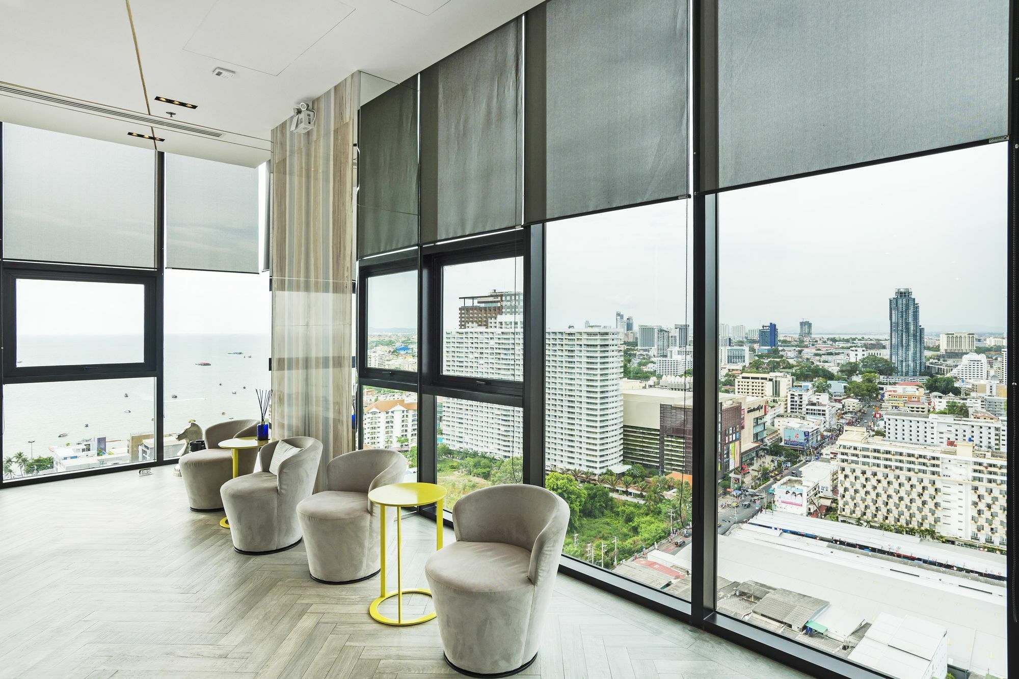 Favstay - The Base Central Pattaya Exterior foto